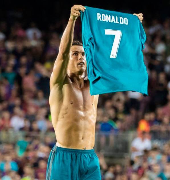 詹姆斯以其 詹姆斯以其