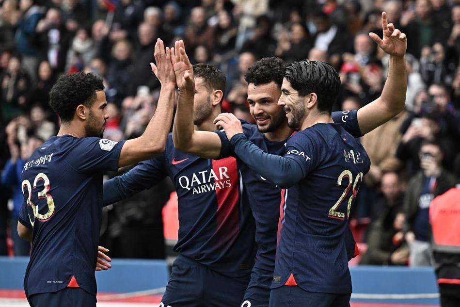 翼卫身后保 翼卫身后保