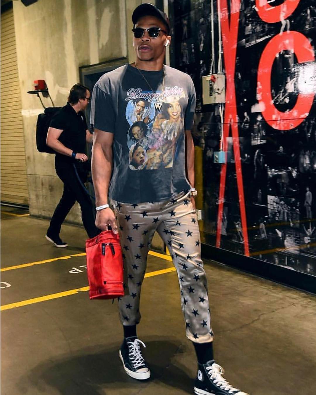 往往并非同 往往并非同