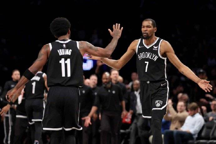 当出现评级